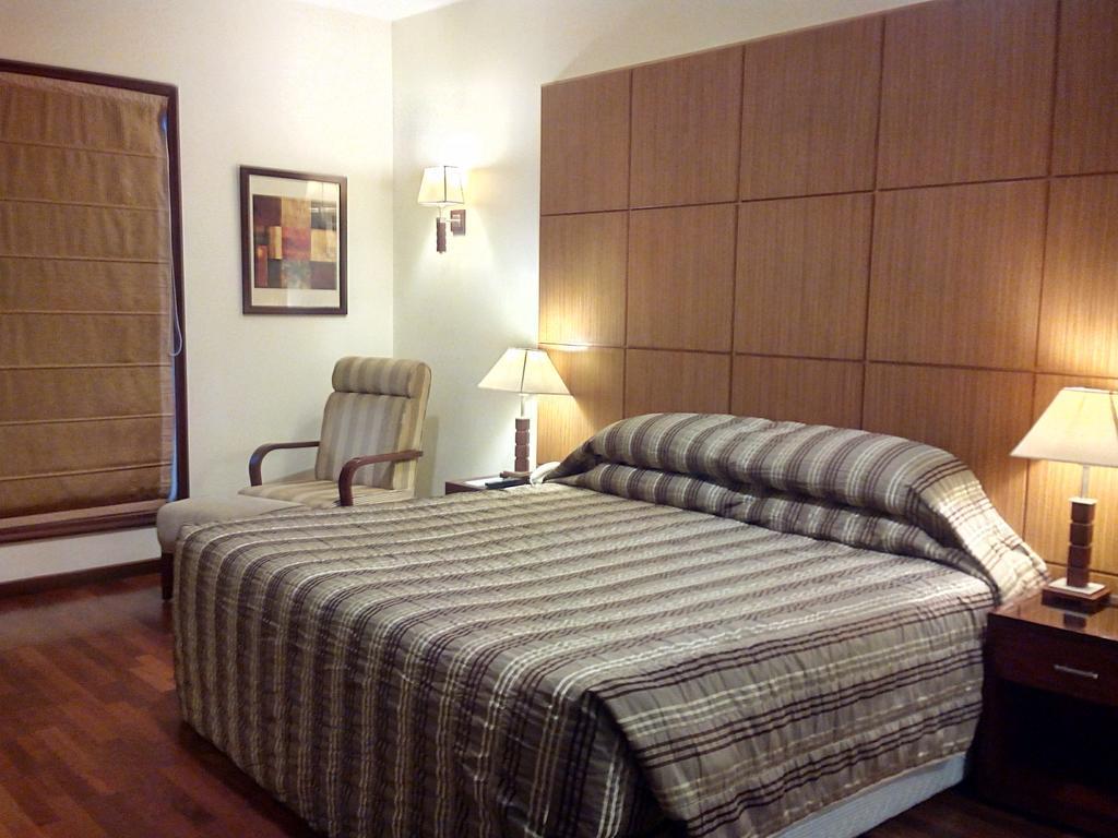 The Ocean Pearl Retreat Hotel New Delhi Kamer foto