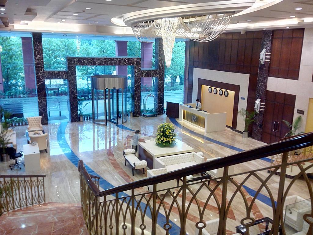 The Ocean Pearl Retreat Hotel New Delhi Buitenkant foto