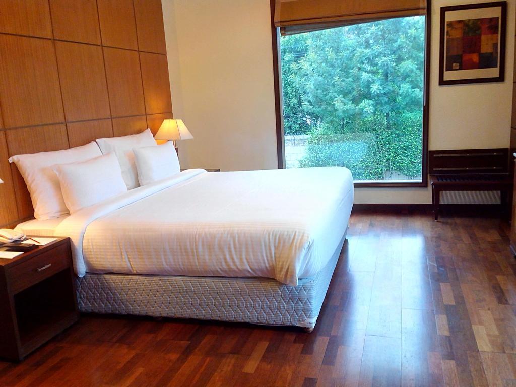 The Ocean Pearl Retreat Hotel New Delhi Buitenkant foto
