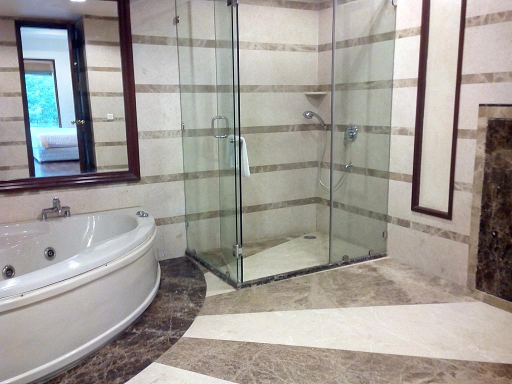 The Ocean Pearl Retreat Hotel New Delhi Buitenkant foto