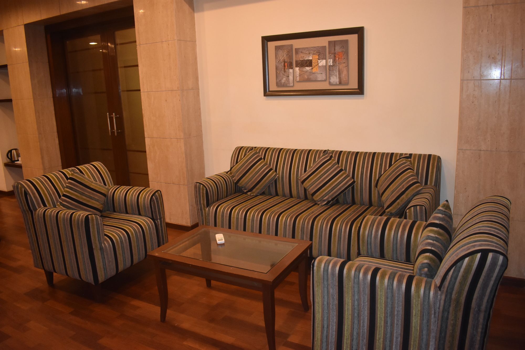 The Ocean Pearl Retreat Hotel New Delhi Buitenkant foto