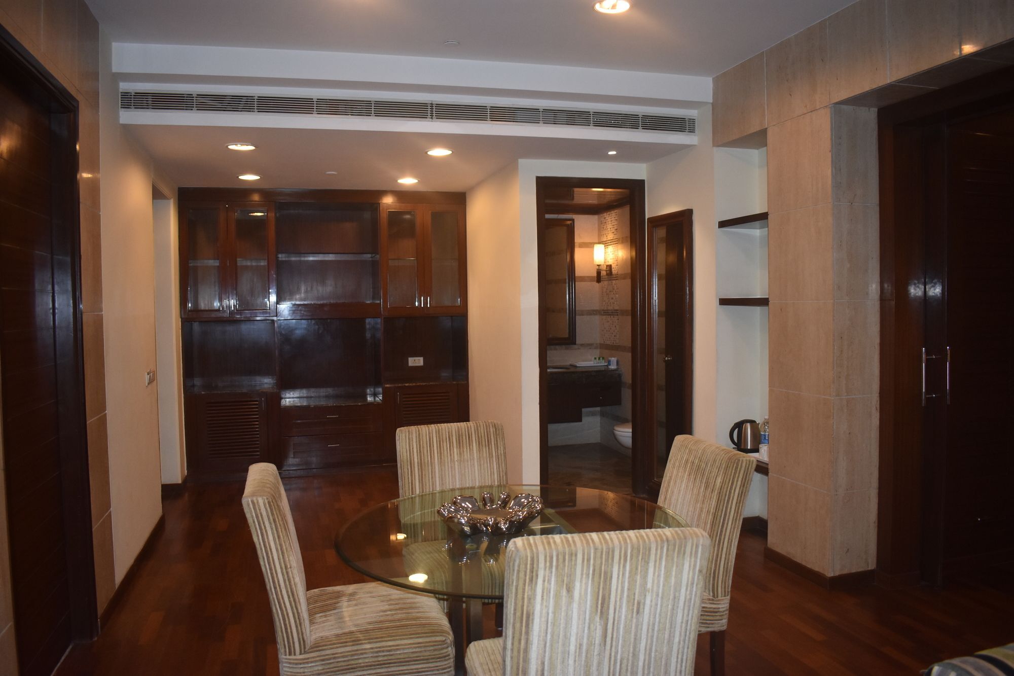 The Ocean Pearl Retreat Hotel New Delhi Buitenkant foto